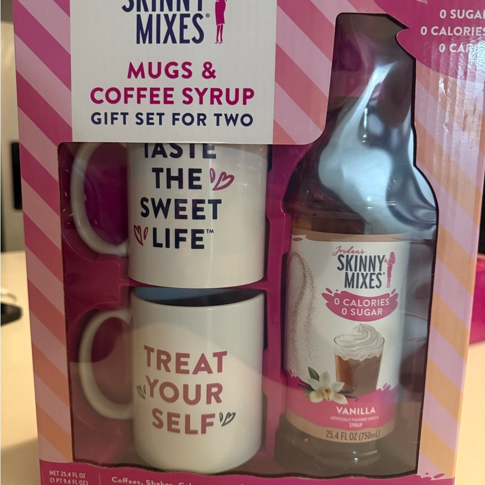 Skinnygirl Pink and White Mugs & Coffee Syrup Gift Set